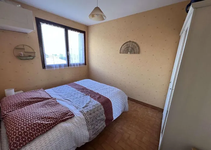 T2 Climatise, Loggia Ensoleillee, Parking Prive, A 550m De La - - Fr-1-701-54 Appartement